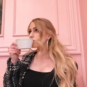 Meet your Posher, Justine